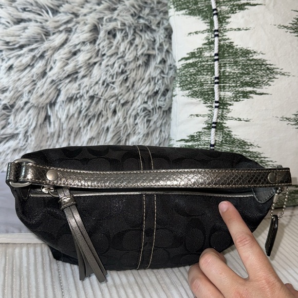 COACH | Vintage Mini Signature Mini Monogram Hobo Handbag - Picture 6 of 6